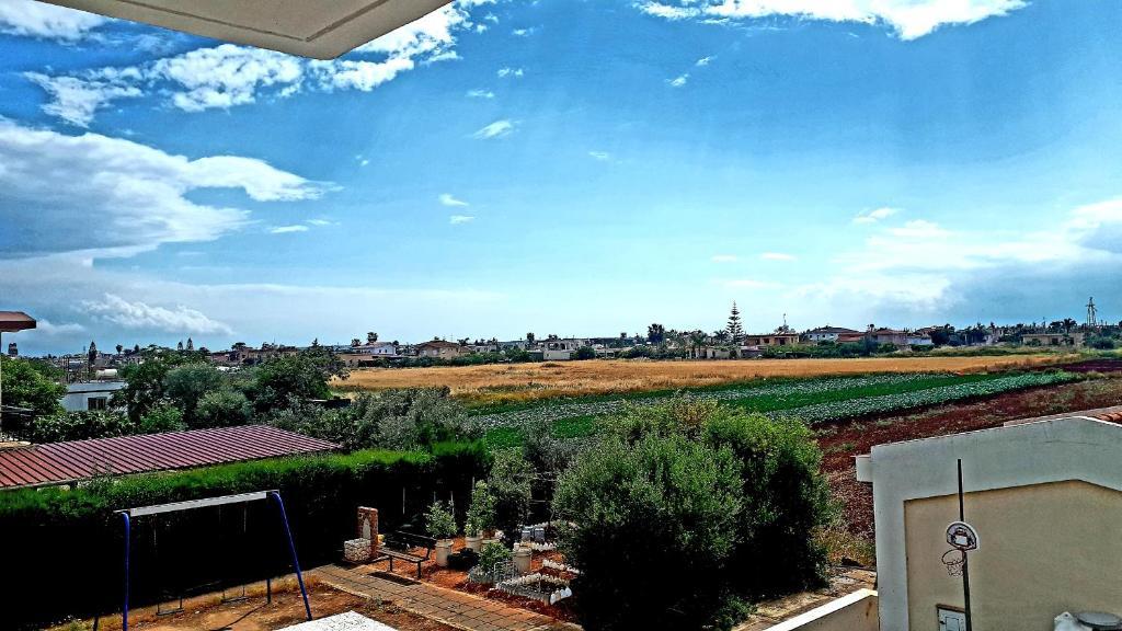 Сотира: Stunning Spacious 2-bed Apartment in Liopetri
