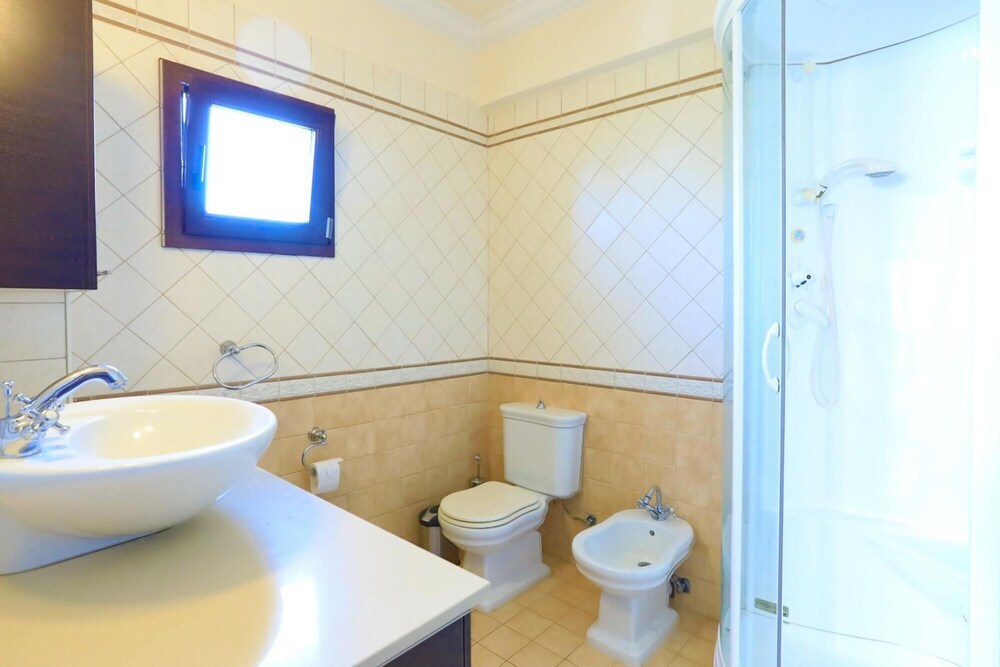 Паралимни: Luxury Villa Dioni in Paralimni