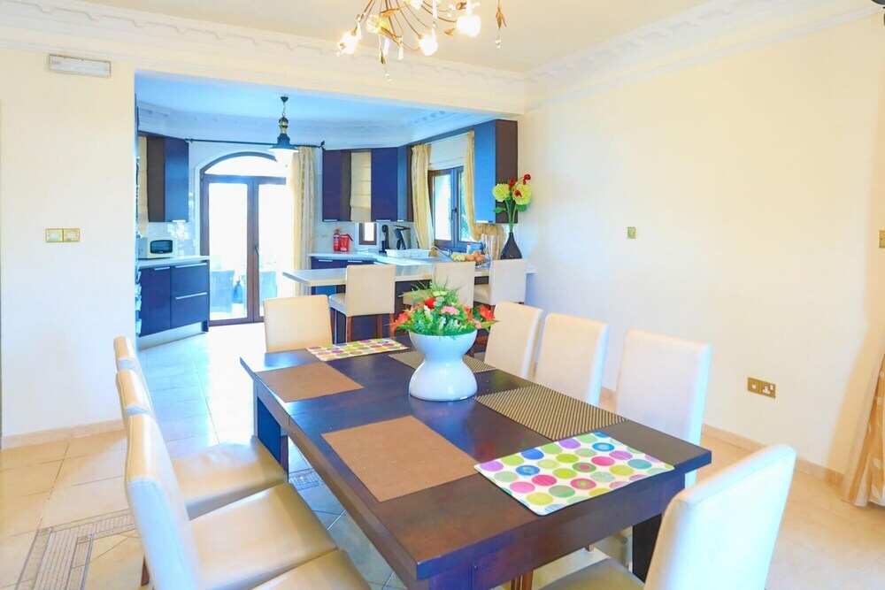 Паралимни: Luxury Villa Dioni in Paralimni