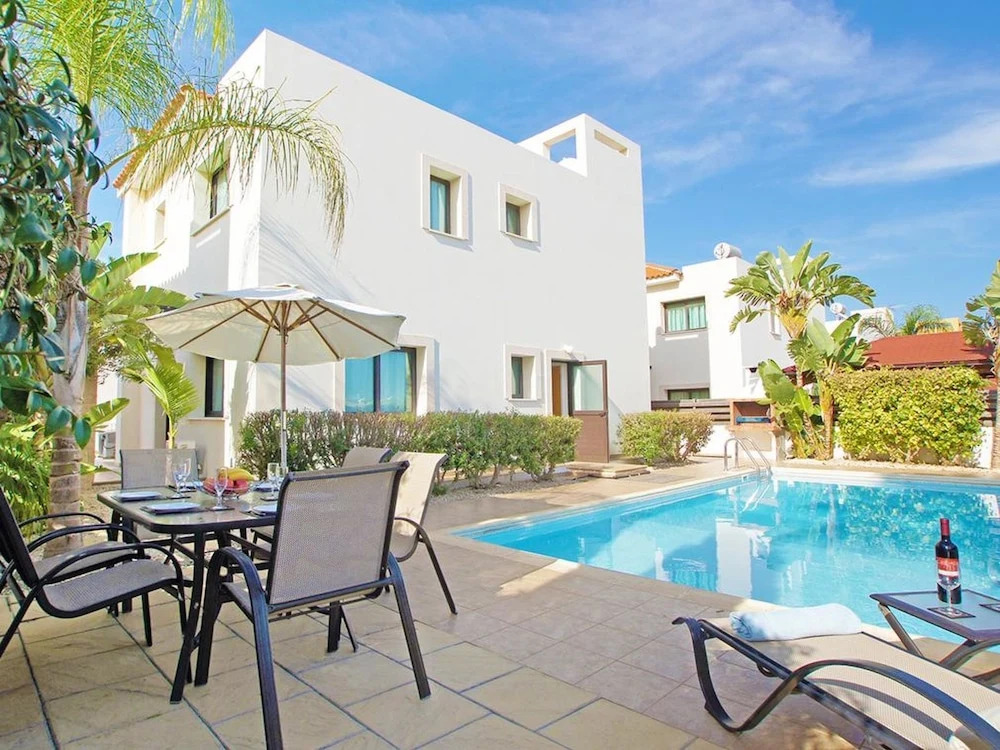 Паралимни: Abdera Paralimni in Paralimni