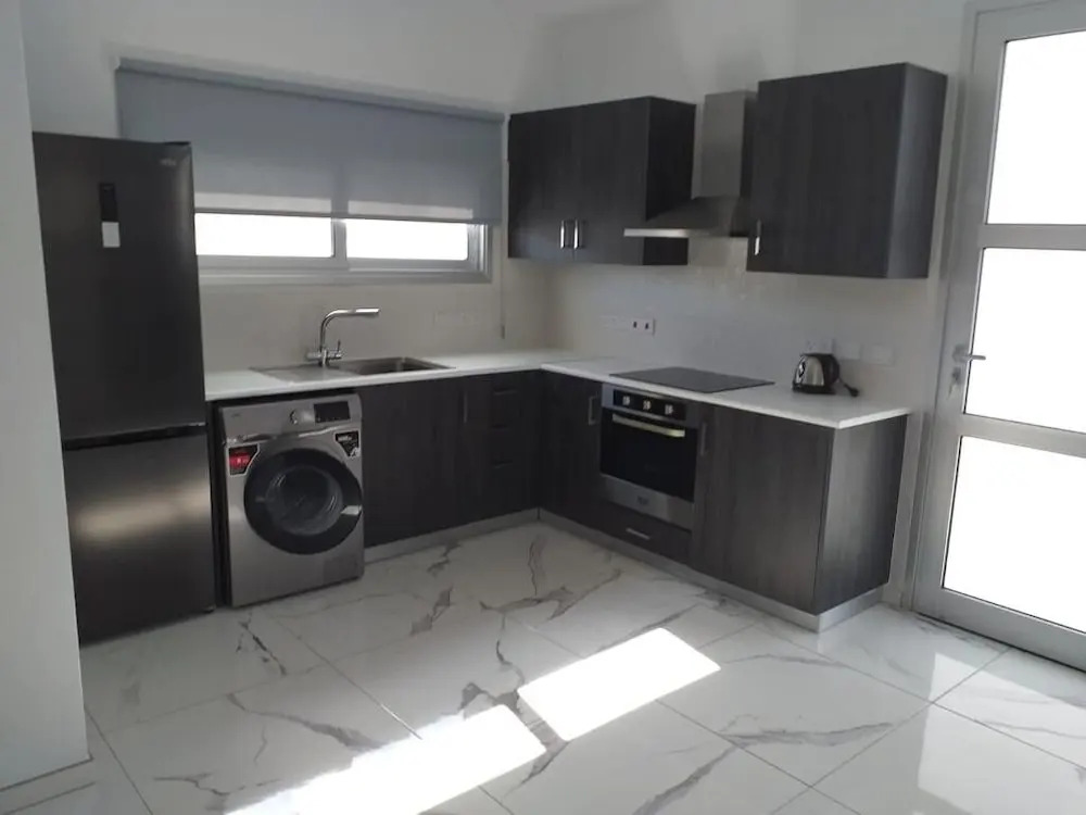 Паралимни: Beautiful Detached Modern Villa With Pool