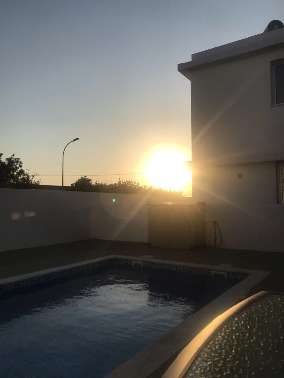Паралимни: Beautiful Detached Modern Villa With Pool