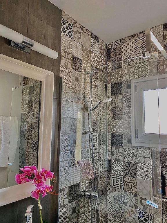 Пафос: Pearl City View Apartment
