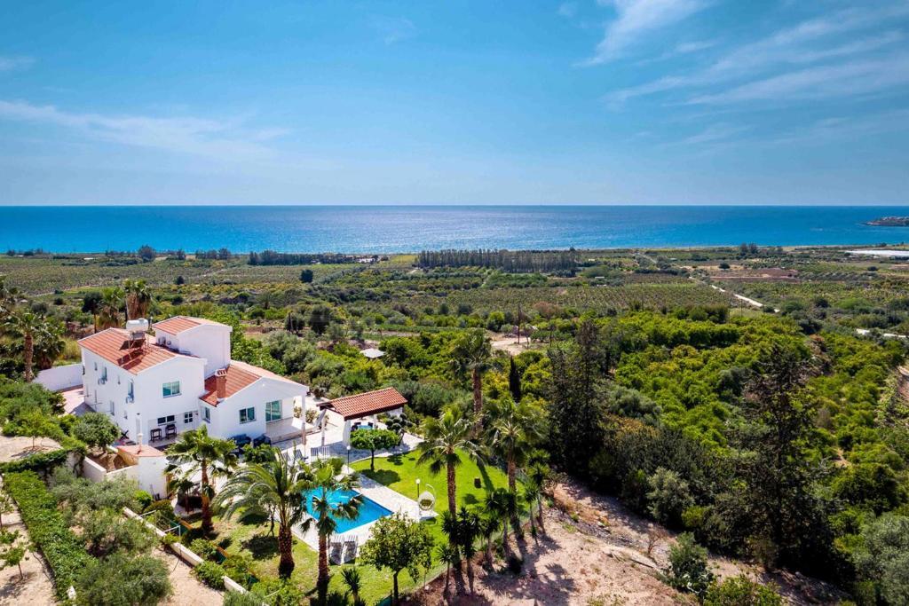 Пейя: Villa Olivia, Coral Bay