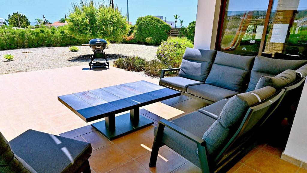 Пейя: Villa Olivia, Coral Bay