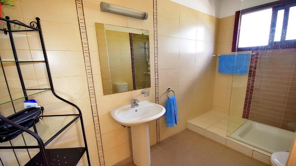 Пейя: Villa Olivia, Coral Bay