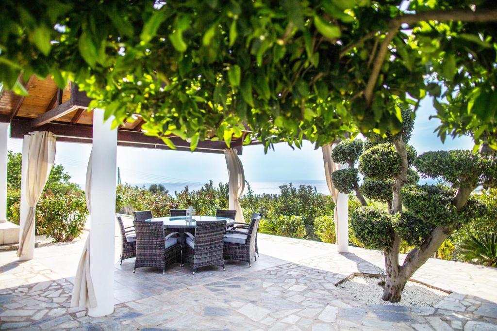 Пейя: Villa Olivia, Coral Bay