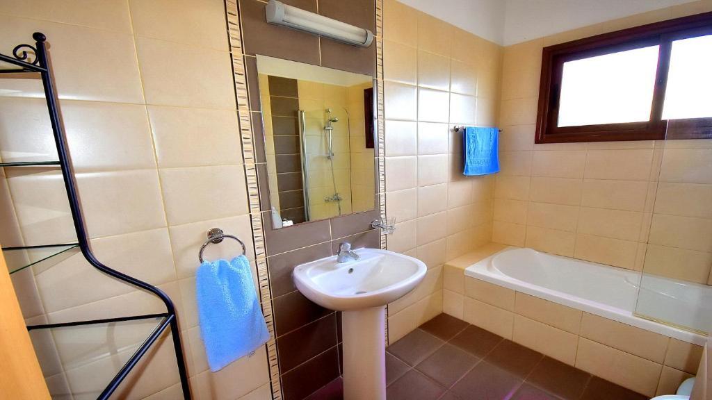 Пейя: Villa Olivia, Coral Bay