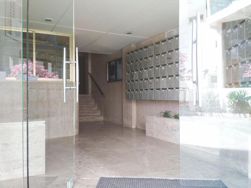 Ларнака: Luxury Penthouse 1BR-Seafront-Seasonal Pool-Central