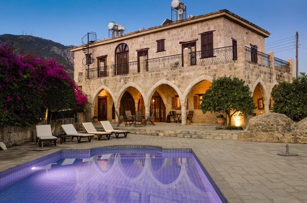 Алсанджак: Peace House Kyrenia