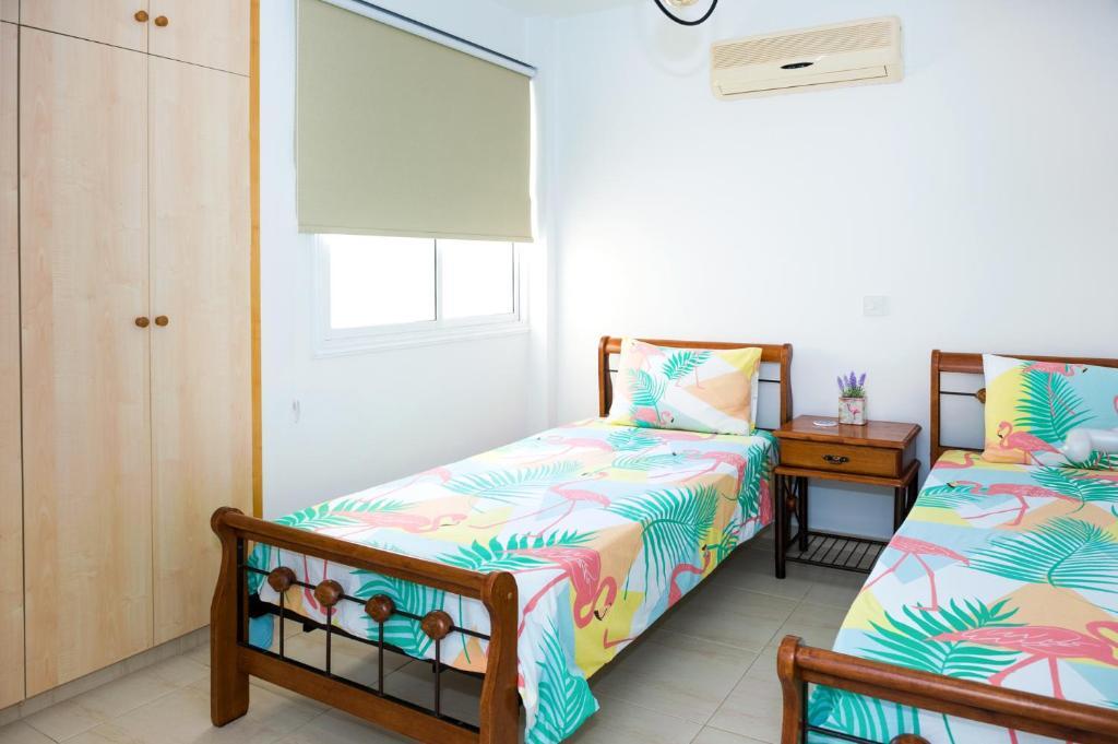 Паралимни: SOFIA APARTMENT 700m away from the beach