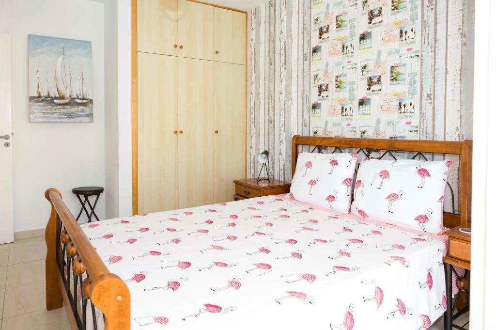 Паралимни: SOFIA APARTMENT 700m away from the beach