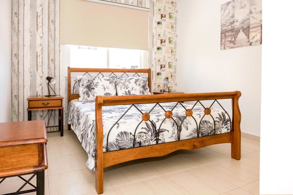 Паралимни: SOFIA APARTMENT 700m away from the beach