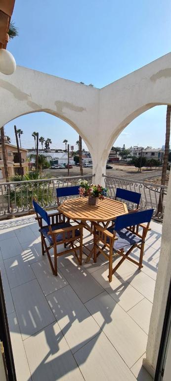 Ларнака: Lovely 1betroom apartment near the beach