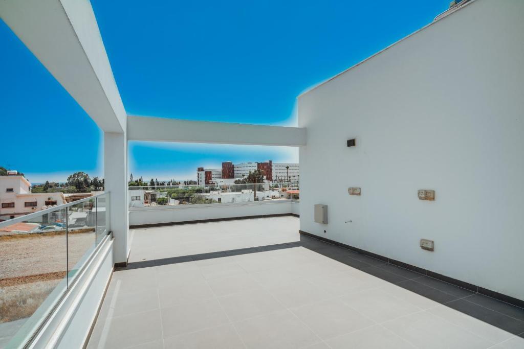 Айя-Напа: Modern 3 bedroom villa near Nissi Beach!