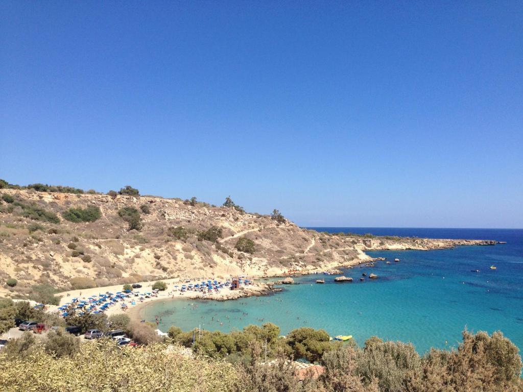 Сотира: 4 Georgios Court Liopetri Cyprus
