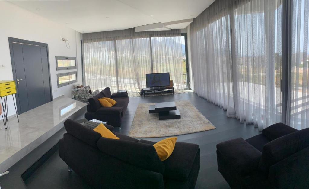 Чаталкой: Superior Villa Between the Mountain and the Sea 4+1