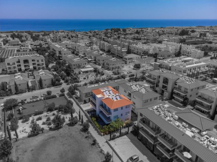 Паралимни: Mythicals Ground floor with garden 2 bed apartment
