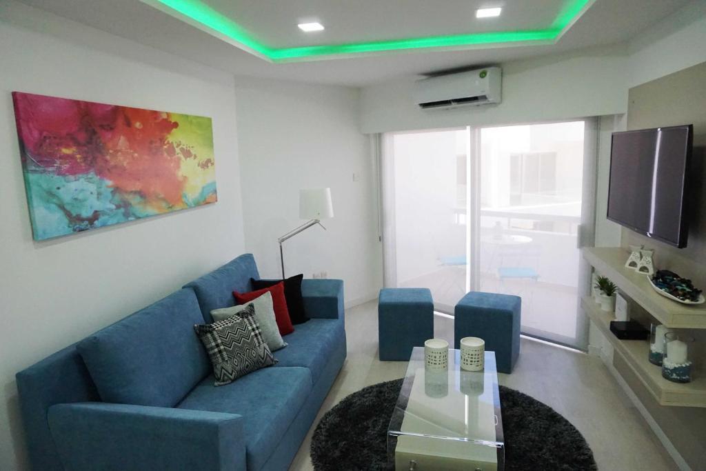 Ларнака: Lazuli Beach & Pool Apartment 501
