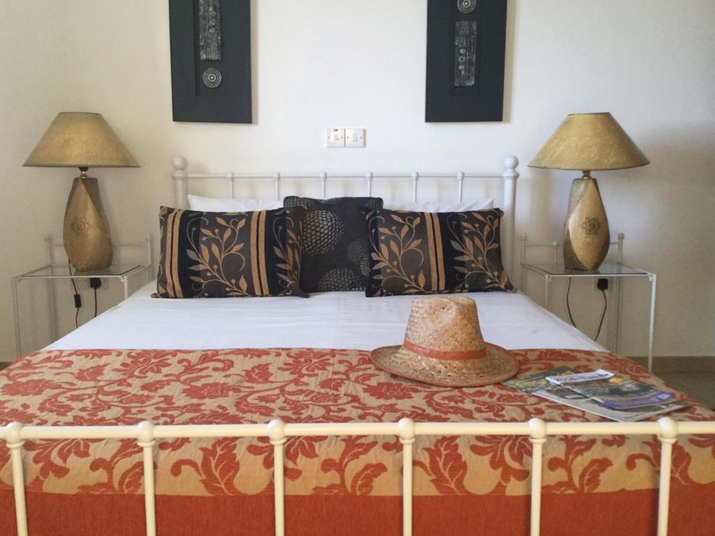 Unique private villa, sea views, total privacy, 25 mins from Paphos — фото 2