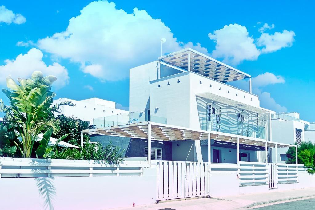 Айя-Напа: Nissini Shell, 3 bedroom villa with private pool at Nissi Beach