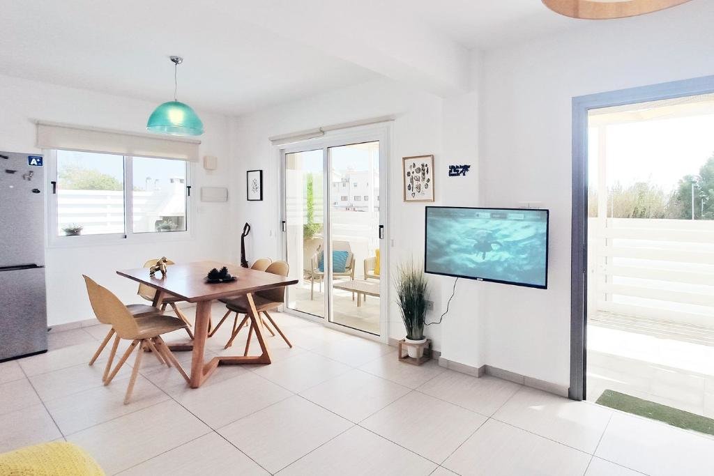 Айя-Напа: Nissini Shell, 3 bedroom villa with private pool at Nissi Beach