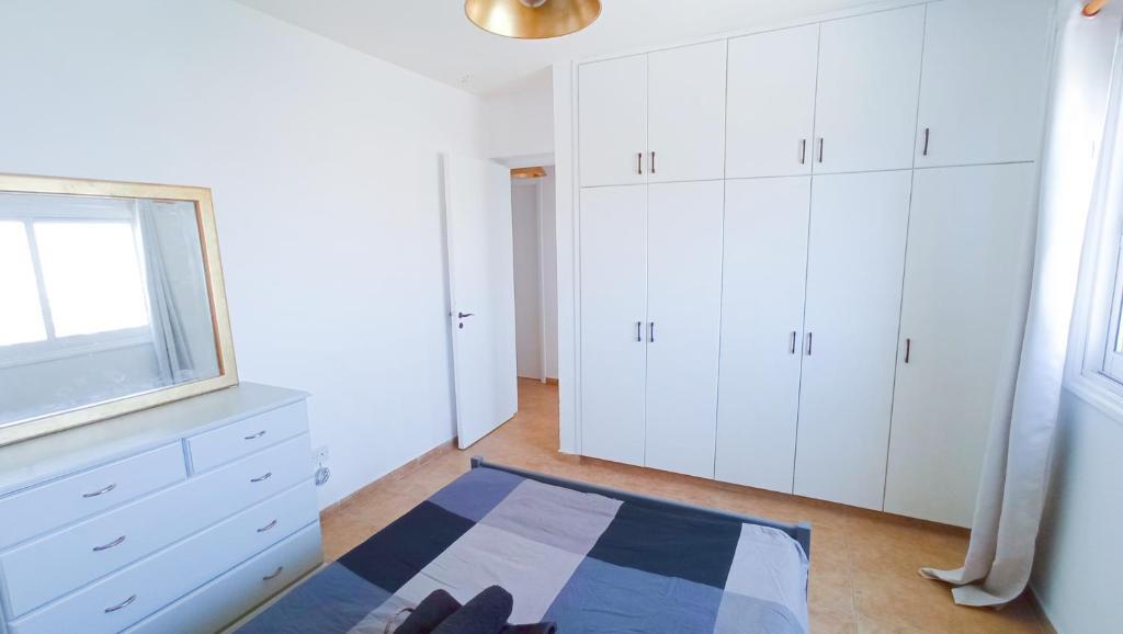Luxury Maisonette Apartment -SEA VIEW, NETFLIX, GYM- 5 Min from Beach — фото 5