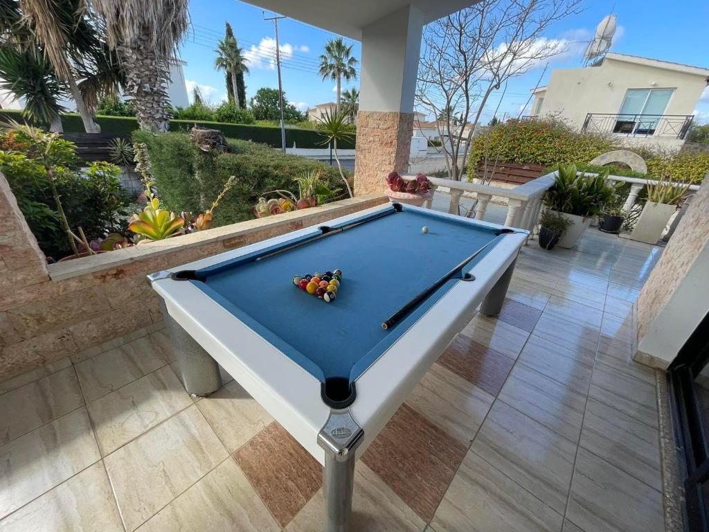 Пейя: Villa Ocean Stones 1Km From Main Coral Bay Beach