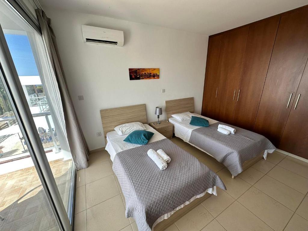 Пейя: Villa Aqua Sunrise 1km From Beach With Sea Views