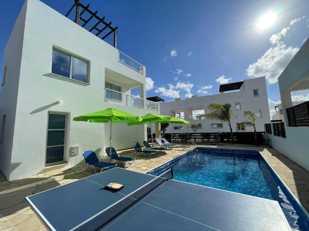 Пейя: Villa Sunny Breeze In A Prime Spot Near Everything