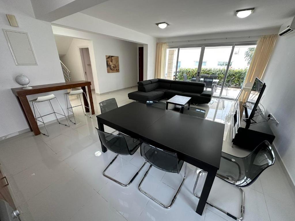 Пейя: Villa Sunny Breeze In A Prime Spot Near Everything