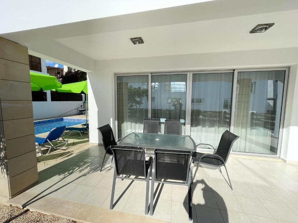 Пейя: Villa Sunny Breeze In A Prime Spot Near Everything