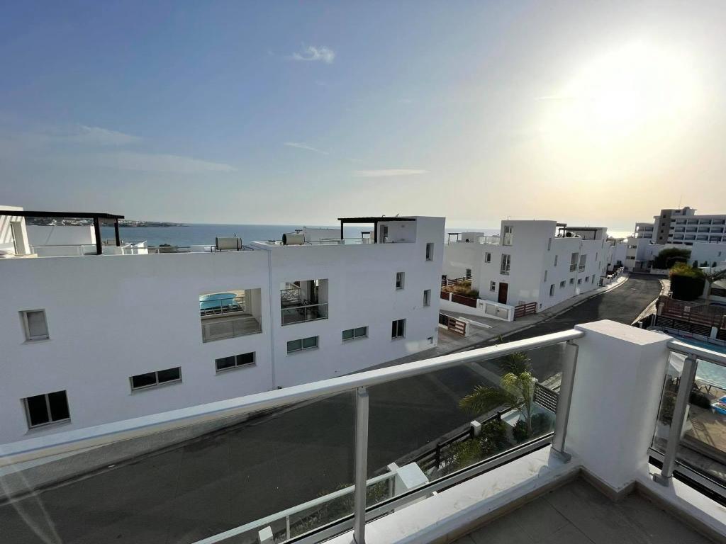 Пейя: Villa Sunny Breeze In A Prime Spot Near Everything