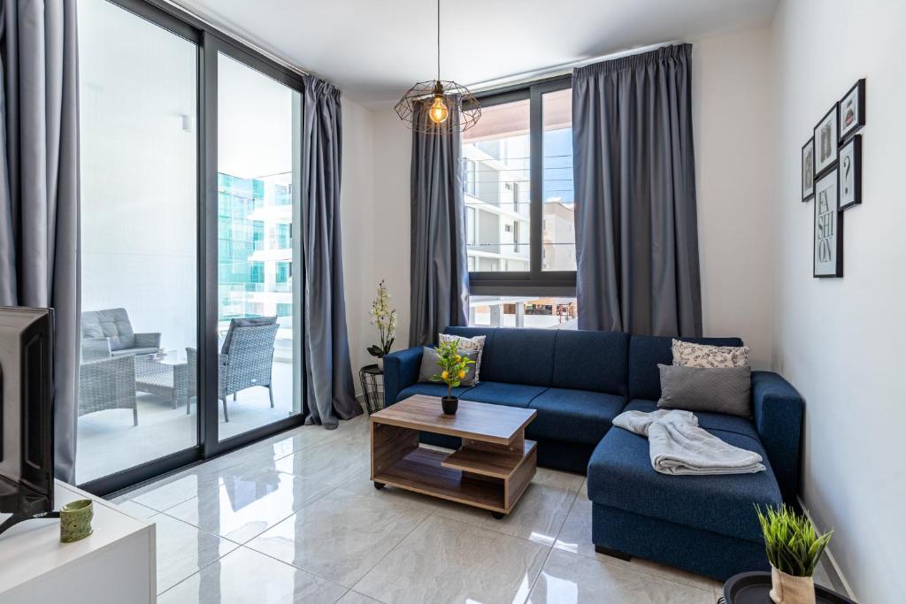 Tyche's 1 BDR apartment in Larnaca — фото 3