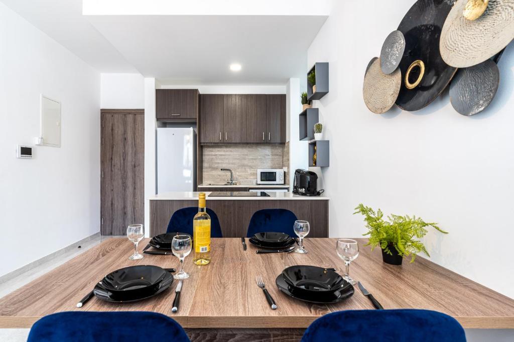 Ларнака: Tyche's 1 BDR apartment in Larnaca