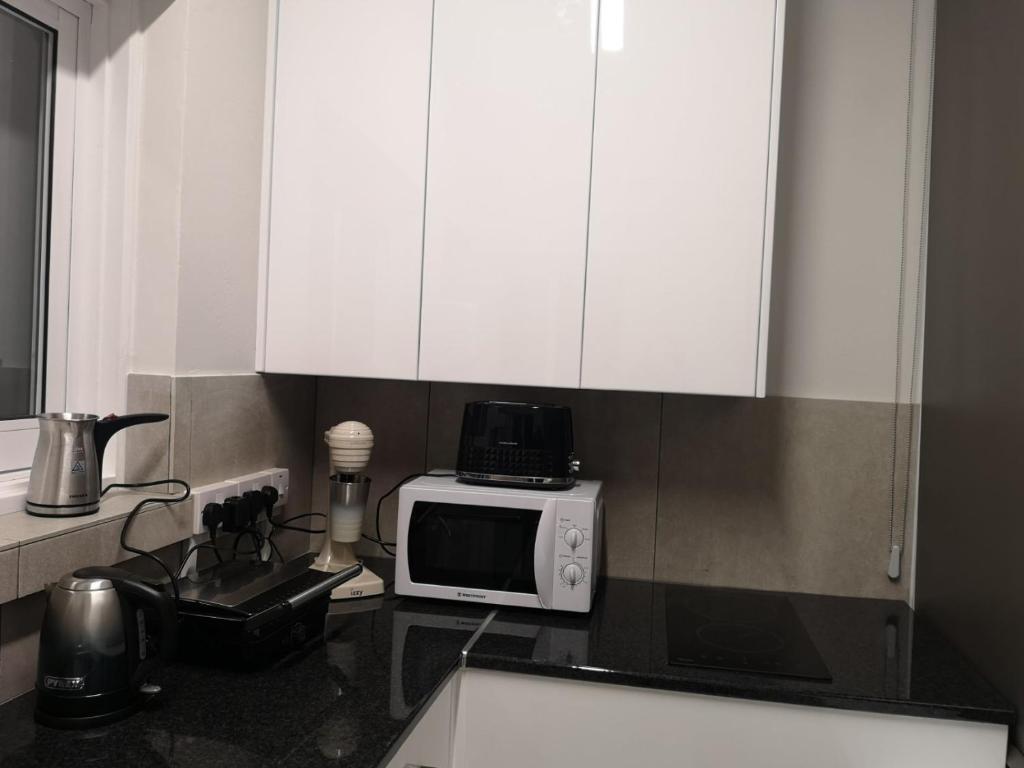 Агиа-Варвара: KALIDONIA RESIDENCE Suite Nicosia , Spacious 2 BR suite with office