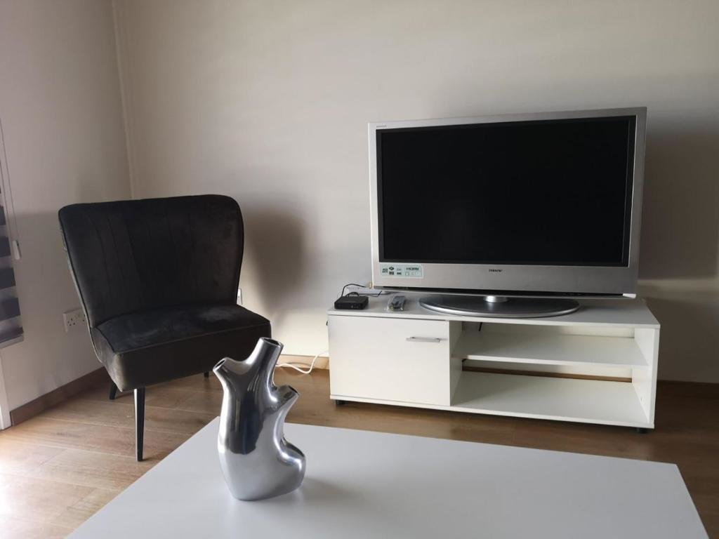 Агиа-Варвара: KALIDONIA RESIDENCE Suite Nicosia , Spacious 2 BR suite with office