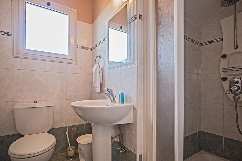 Айя-Напа: Cyprus Villa Sunny 6 Gold