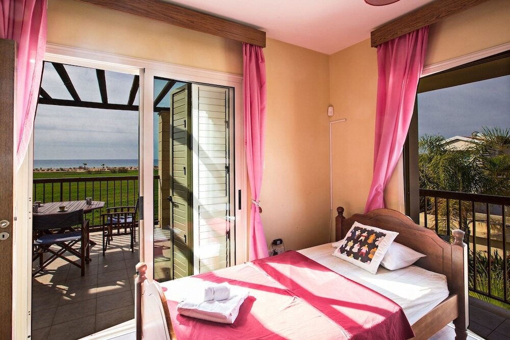 Айя-Напа: Cyprus Villa Sunny 6 Gold