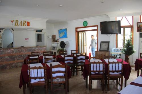 Алсанджак: Flippers Guest Bungalows