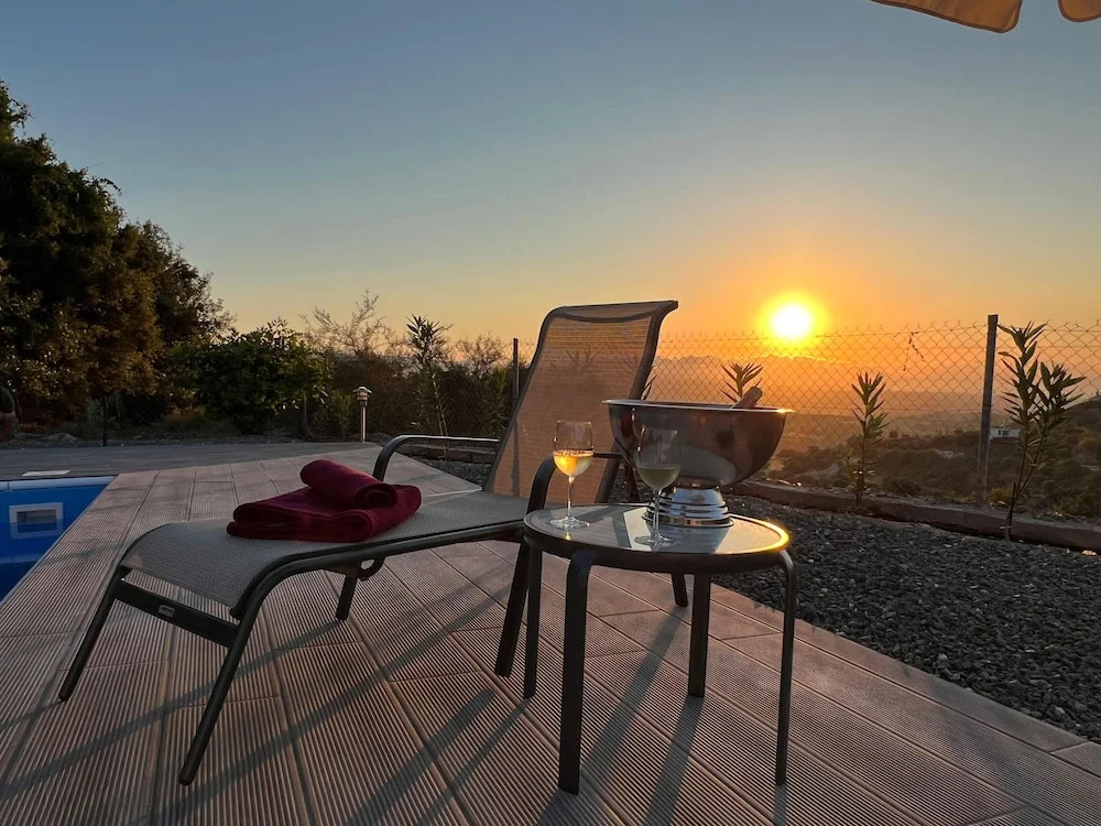 Стени: Gaia Residence in Polis Chrysochous Paphos