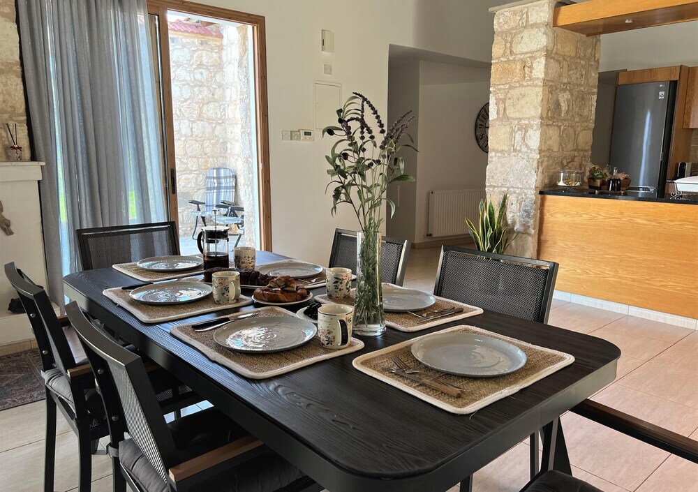 Стени: Gaia Residence in Polis Chrysochous Paphos