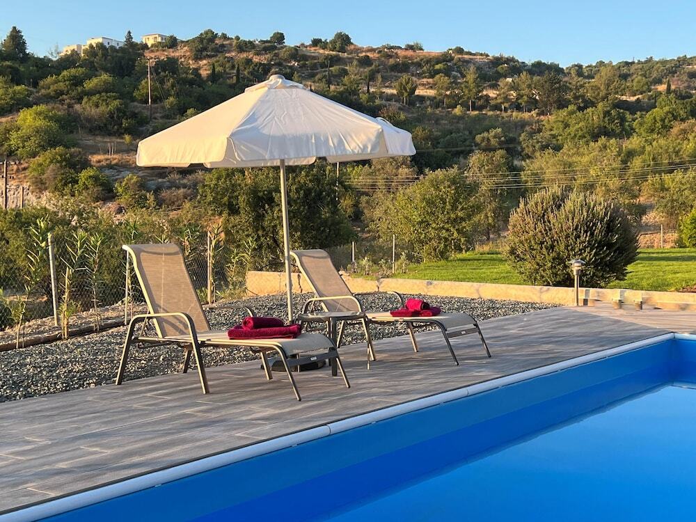 Стени: Gaia Residence in Polis Chrysochous Paphos