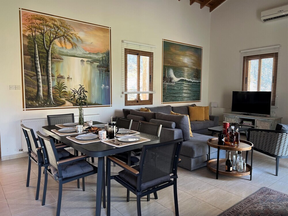 Стени: Gaia Residence in Polis Chrysochous Paphos