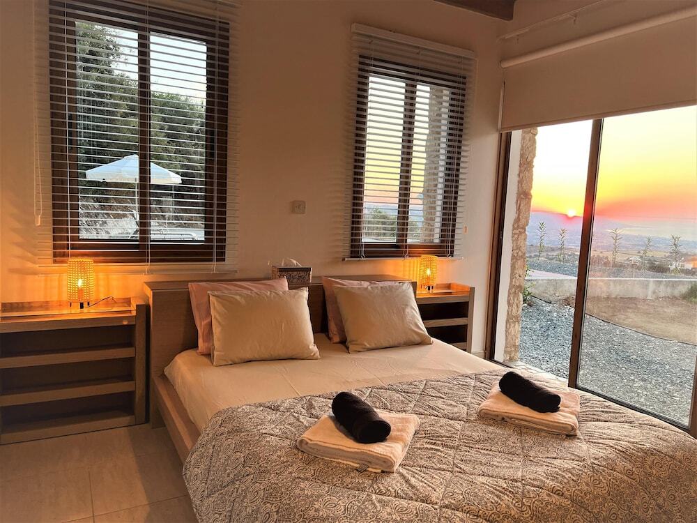Стени: Gaia Residence in Polis Chrysochous Paphos
