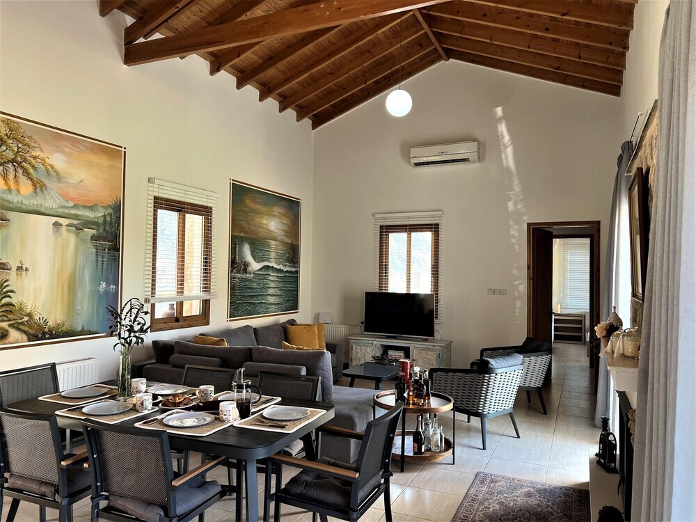 Стени: Gaia Residence in Polis Chrysochous Paphos