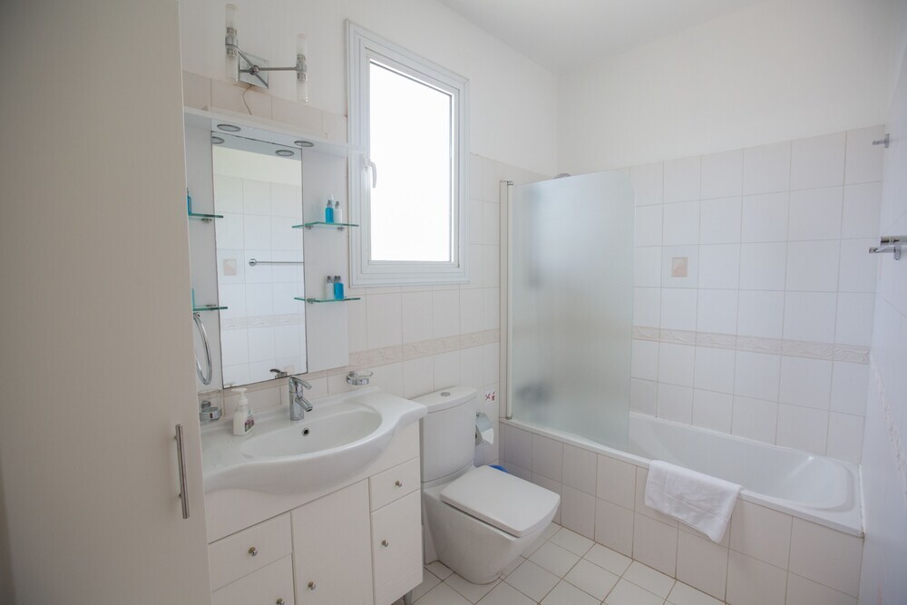 Айя-Напа: "3 Bedroom Villa With Private Pool in Protaras Center"