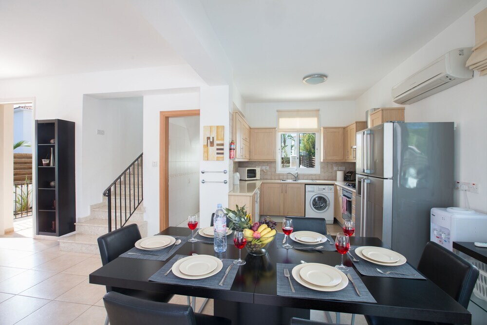 Айя-Напа: "3 Bedroom Villa With Private Pool in Protaras Center"