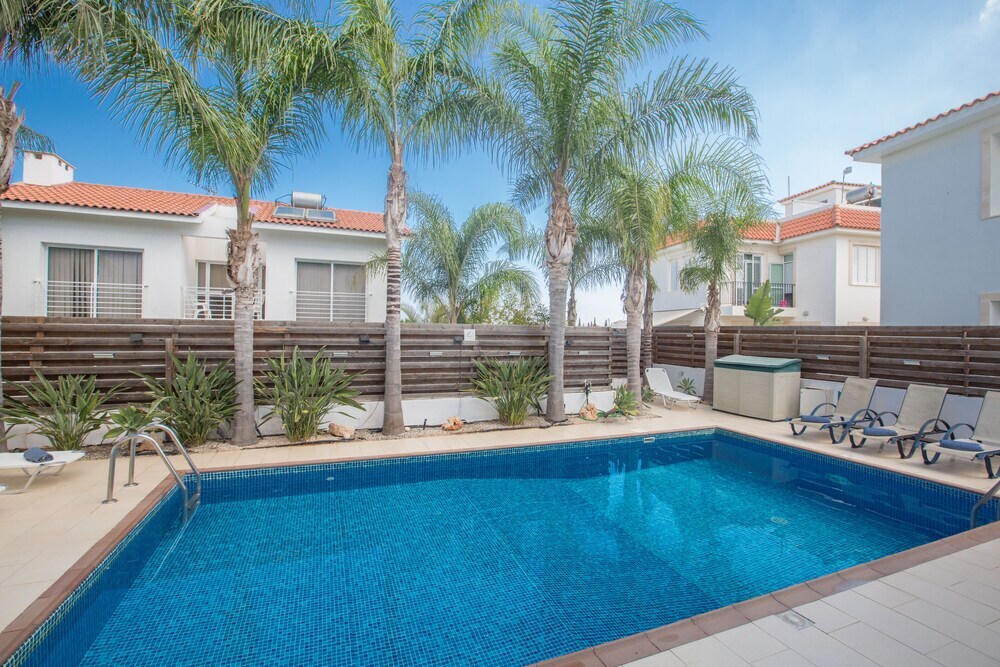 Айя-Напа: "3 Bedroom Villa With Private Pool in Protaras Center"