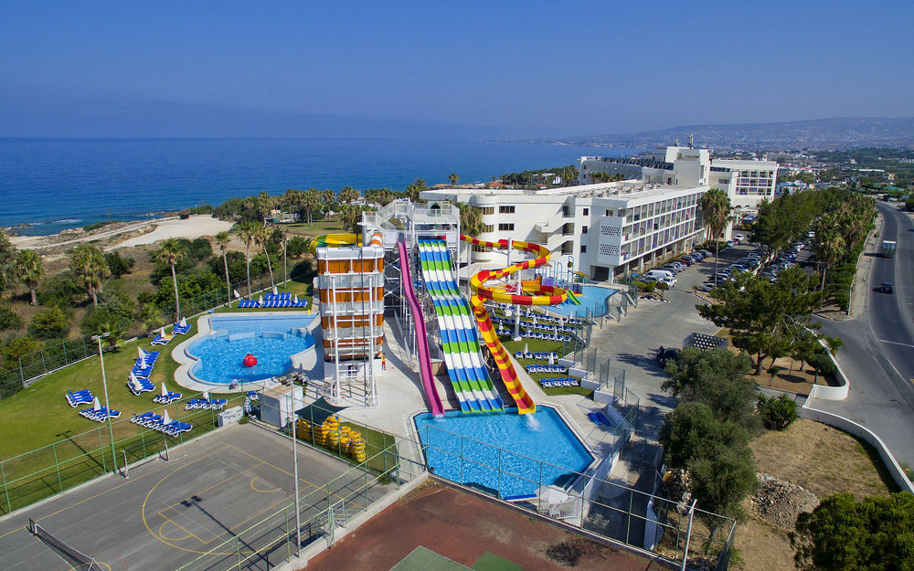 Агиа-Варвара: Leonardo Laura Beach & Splash Resort - All Inclusive